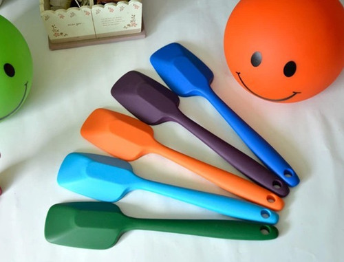 硅膠手環(huán)對身體有害嗎？