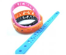 可調節(jié)硅膠手環(huán)個性學生籃球腕帶 可調節(jié)硅膠手環(huán)個性學生籃球腕帶